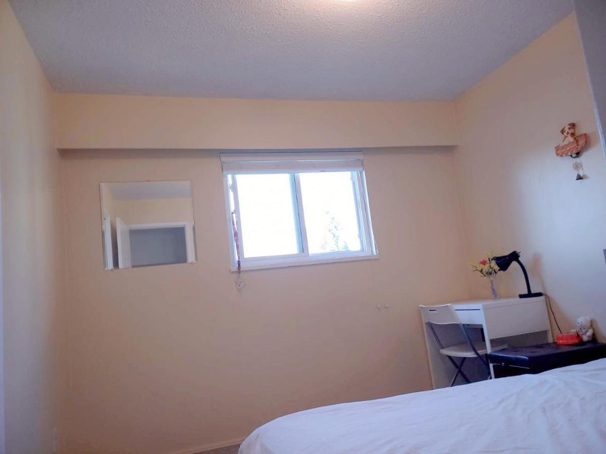 Private Room With Queen Bed In Richmond 202 ภายนอก รูปภาพ
