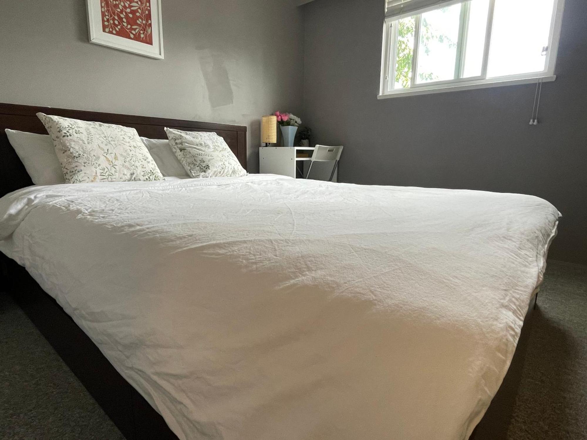 Private Room With Queen Bed In Richmond 202 ภายนอก รูปภาพ